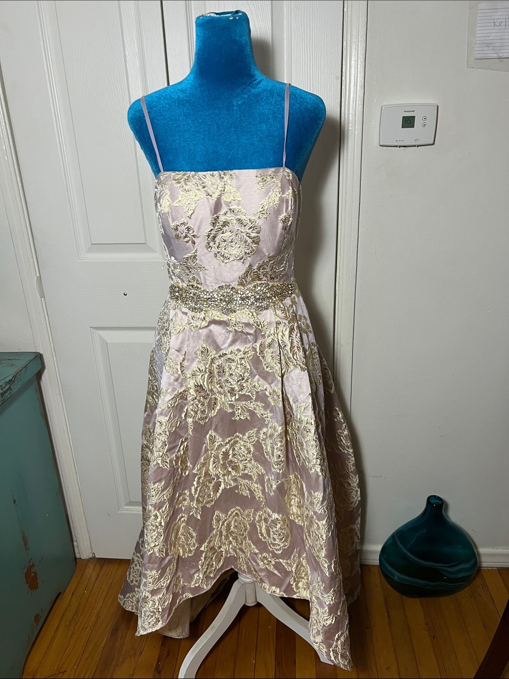CACHET Bejeweled Metallic High Low Party Dress Women’s 6 Floral